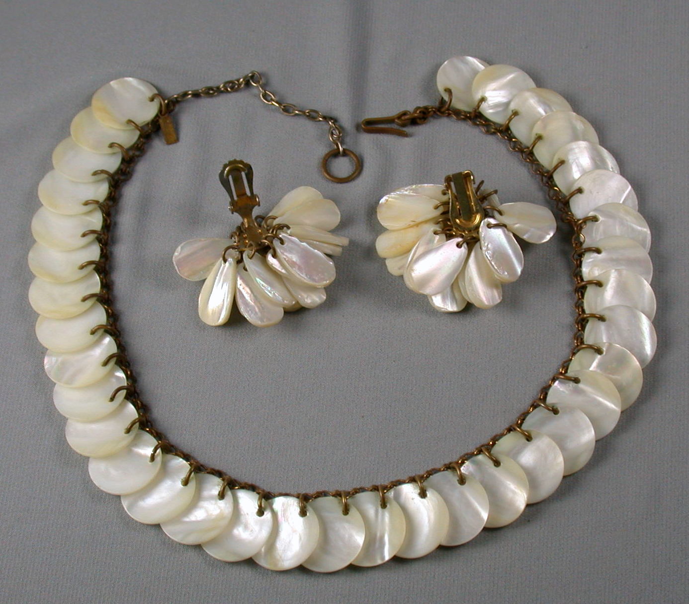 Regina Mother Of Pearl Necklace & Earrings Set