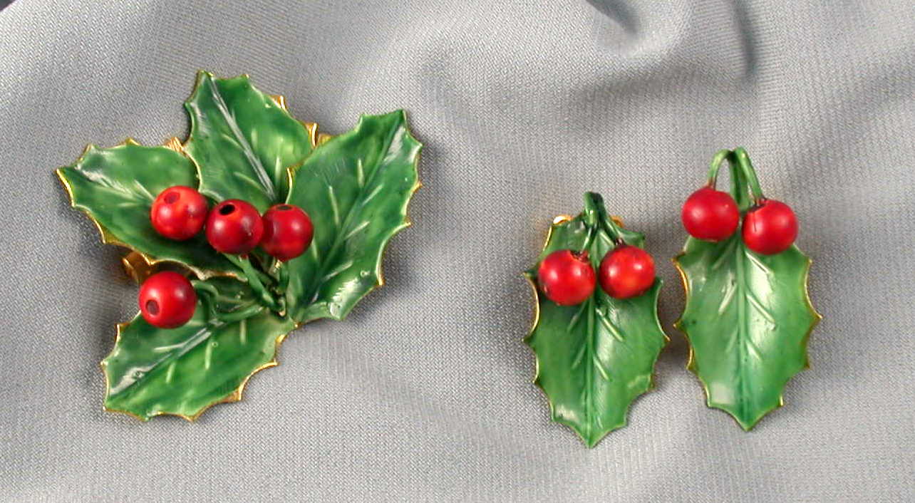 Sandor Christmas Pin & Earrings Set