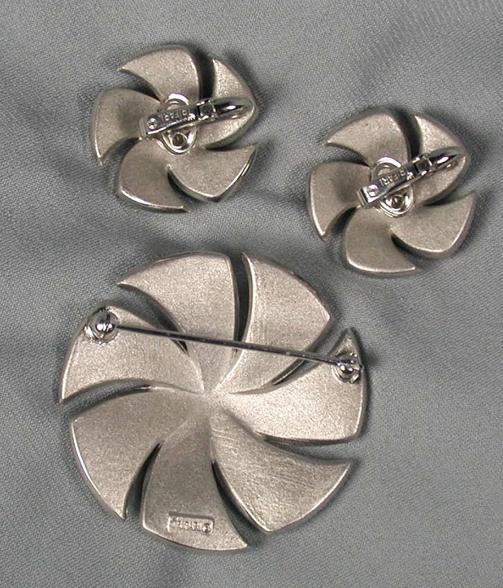 Trifari Pinwheel Brooch & Earrings Set